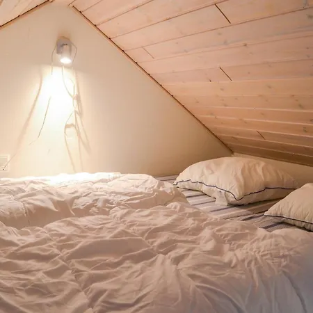 別荘 2 Bedroom Cozy In