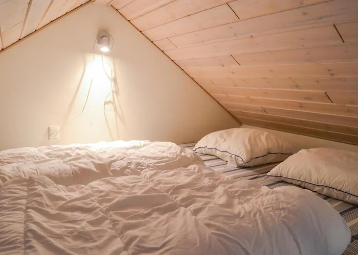 別荘 2 Bedroom Cozy In